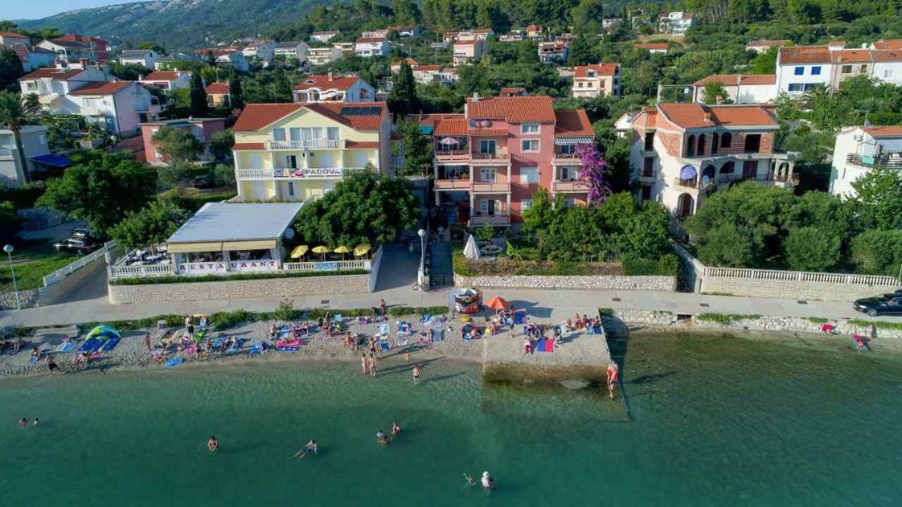 Apartment Peky Rab Town Buitenkant foto