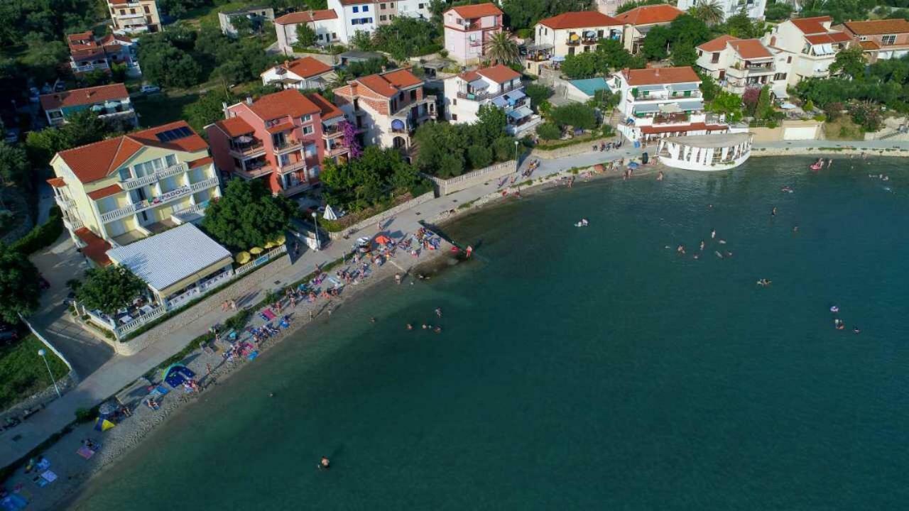 Apartment Peky Rab Town Buitenkant foto