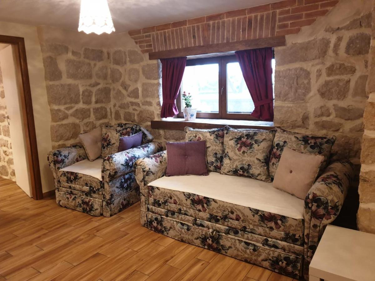 Apartment Peky Rab Town Buitenkant foto